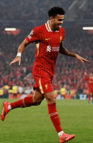 十人拜仁欧冠客胜巴黎后基米希谈迪亚斯红牌事件