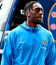 切尔西训练动态：迪萨西回归一线队合练，U21经历或成转机契机